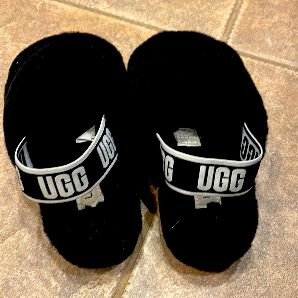 Ladies Ugg slippers.
